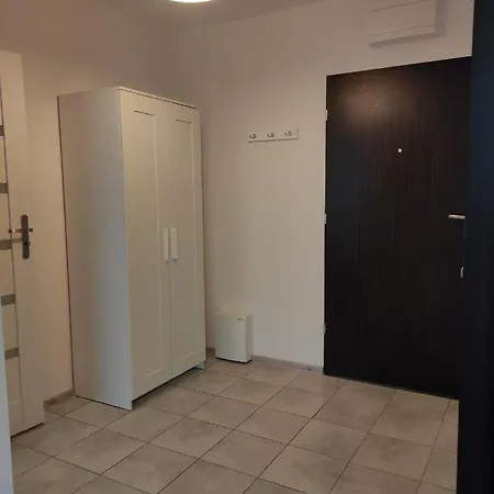 Cale Mieszkanie, 2 Pokoje, Ul. Mochtynska * Varsó